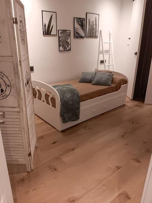 Apartment Bermudo Iii Vut-le-784 Leon